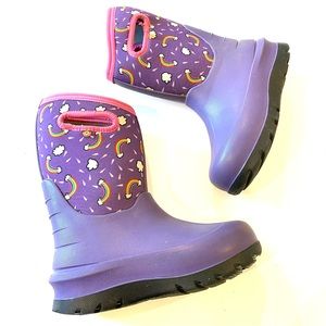 BOGS Kids 2  Purple Pink Rainbow Patterned Pull On Waterproof Rain Boots